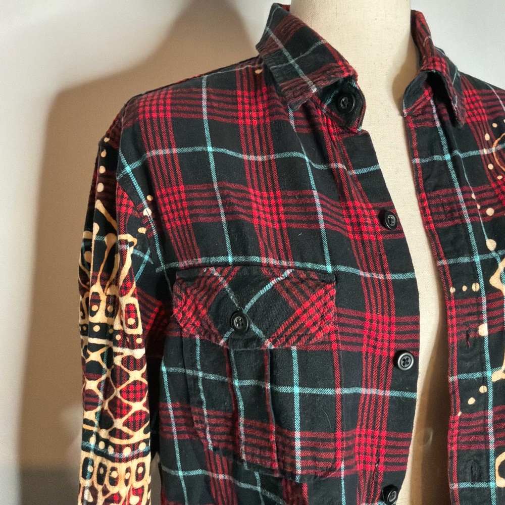 Union Bay Red Plaid Button Up Patterned Bleach Dy… - image 1
